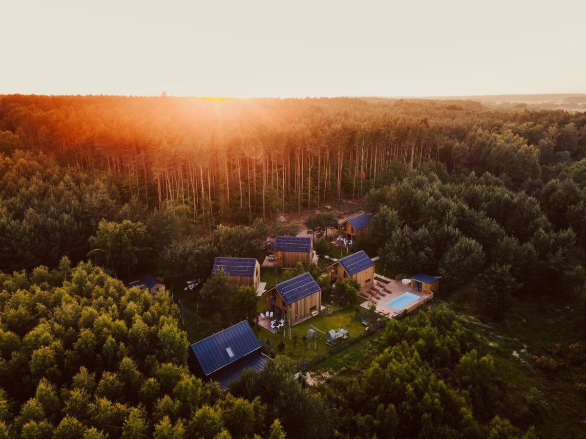 Pole W Stodole Villa Ciekocino Kültér fotó